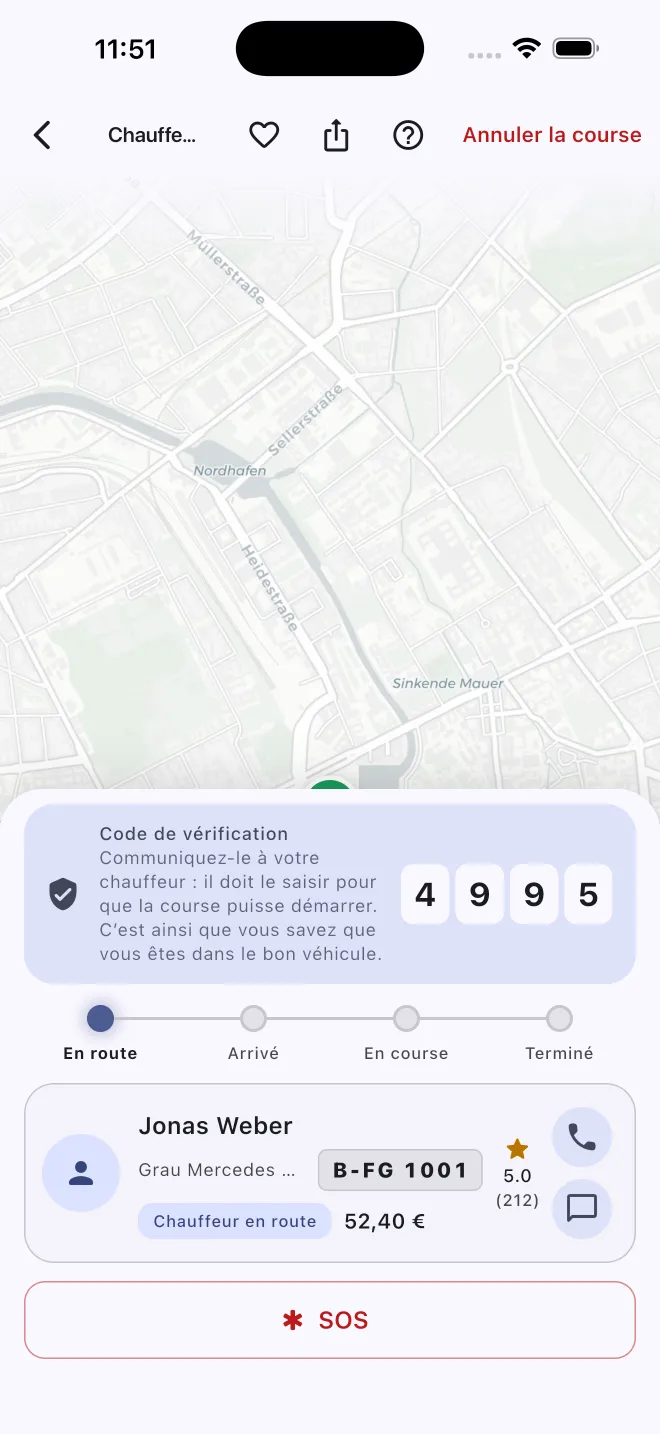 Un trajet en cours : le chauffeur sur la carte, le code PIN à quatre chiffres, le véhicule et le prix.